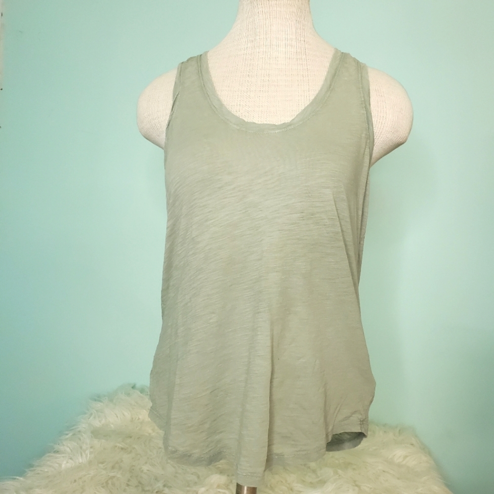 GAP sage green flowy tank size small